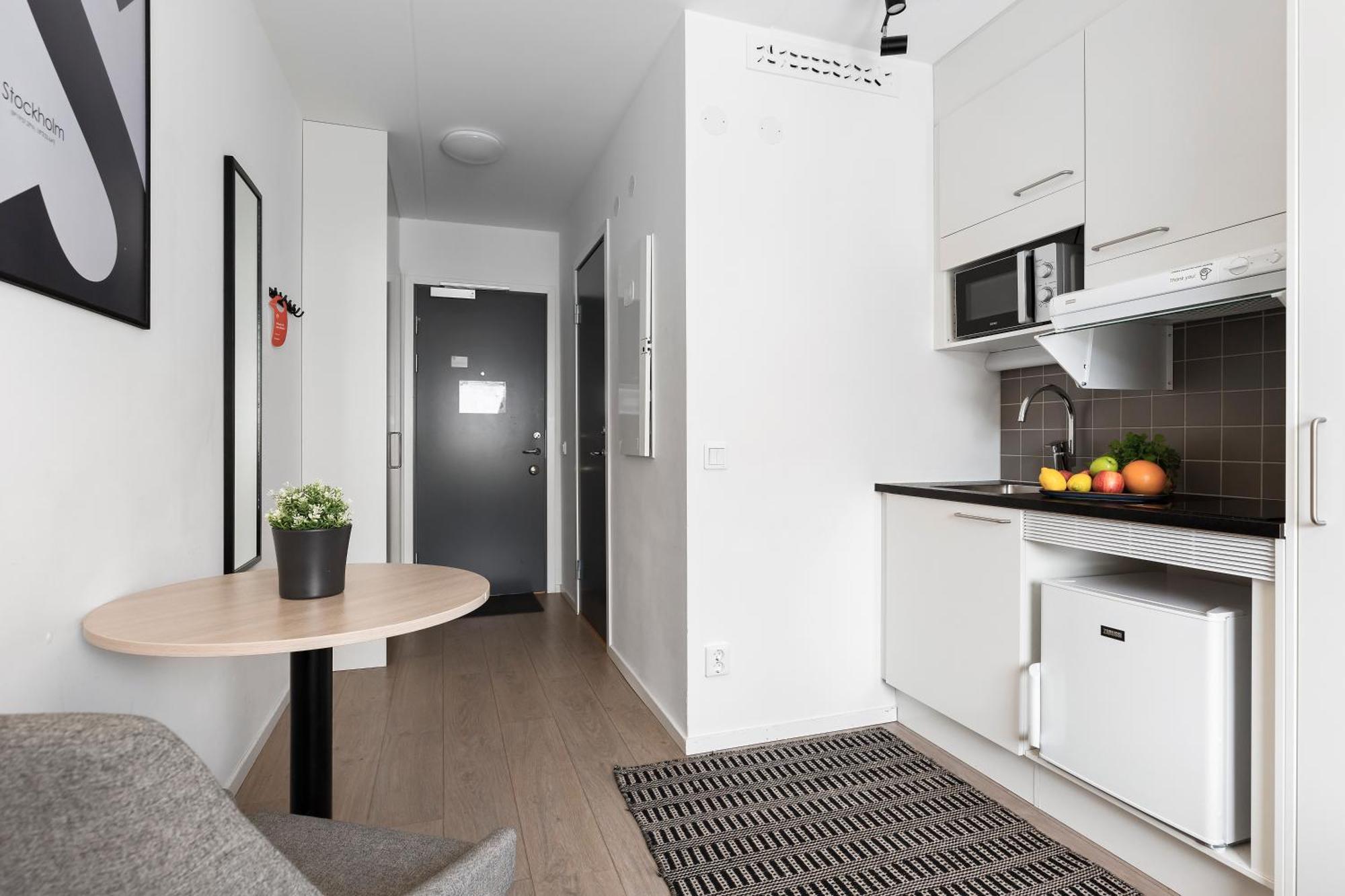 Forenom Hotel Flemingsberg - 10Min From Aelvsjoe Huddinge Δωμάτιο φωτογραφία