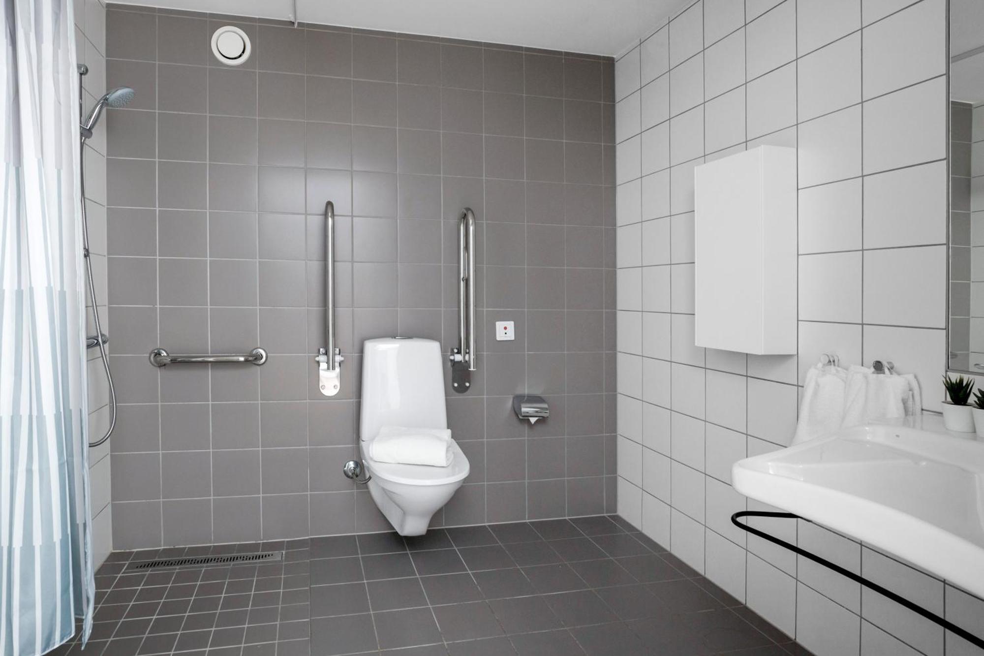 Forenom Hotel Flemingsberg - 10Min From Aelvsjoe Huddinge Δωμάτιο φωτογραφία