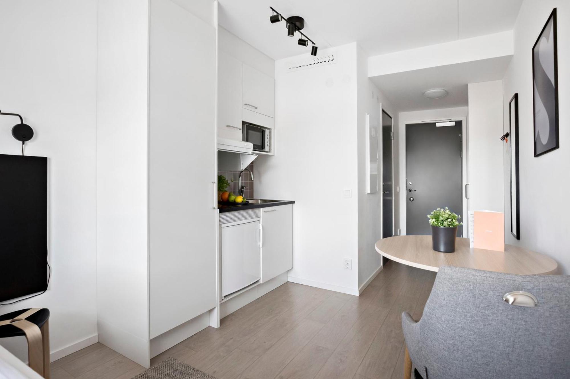 Forenom Hotel Flemingsberg - 10Min From Aelvsjoe Huddinge Δωμάτιο φωτογραφία